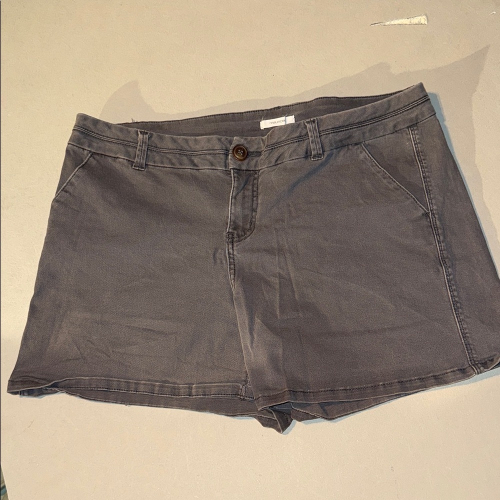 Maurice’s Gray Women's Shorts 15/16